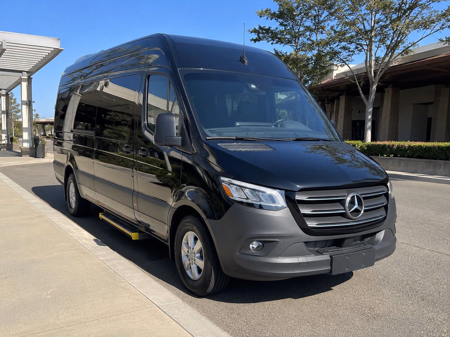 fargo bus rentals for north dakota road trips and south dakota travel